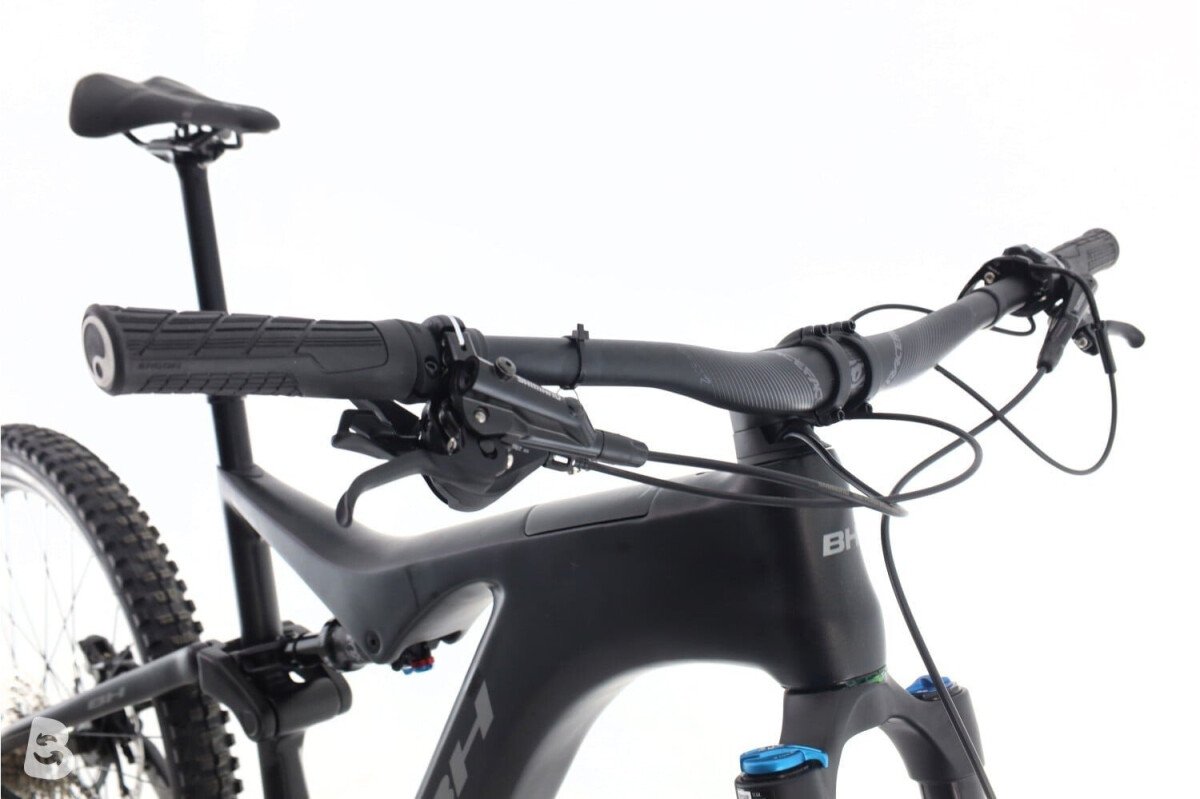 BH AtomX Lynx 9.7 XT 2025