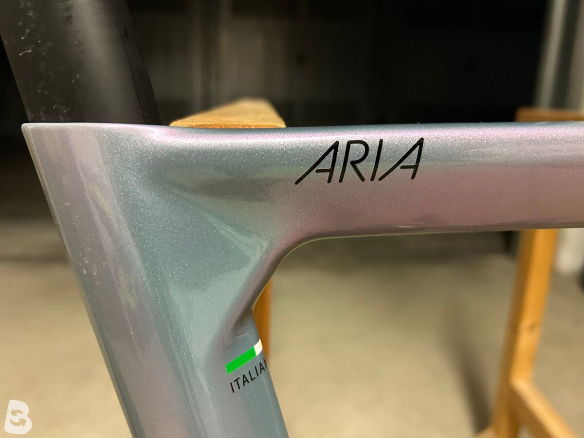 Bianchi Aria Ultegra Di2 12V 2022
