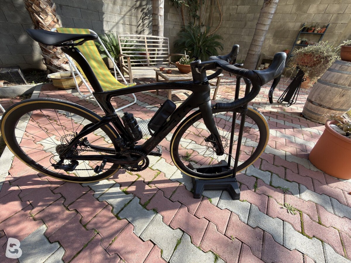 Pinarello Dogma F 2023
