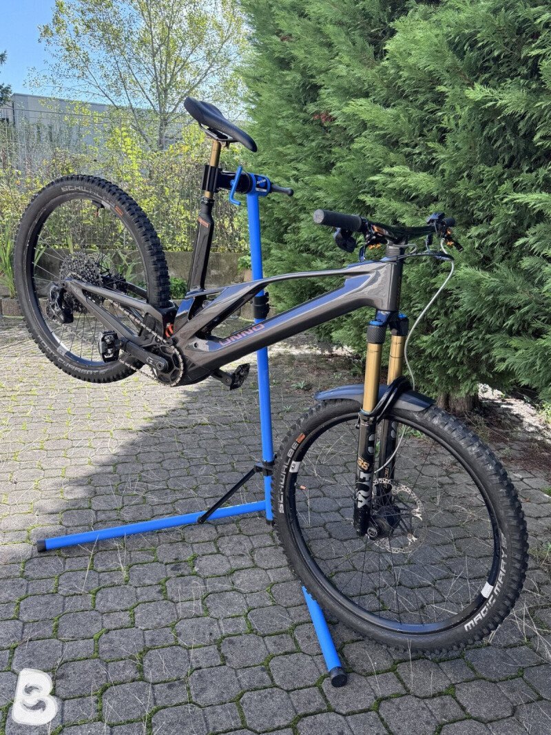 UNNO Mith Factory Carbon 2023
