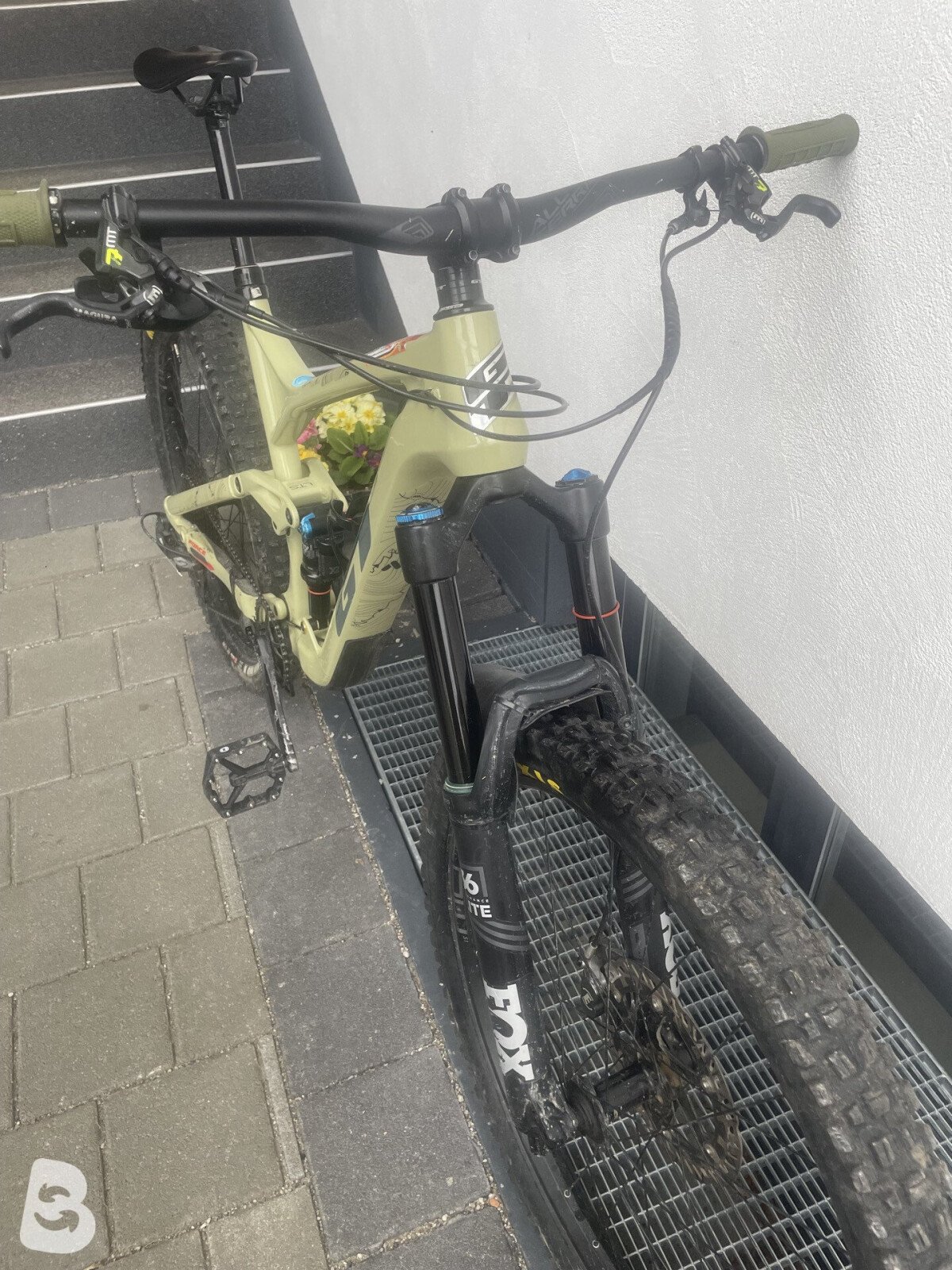 GT Force Carbon Expert 2020