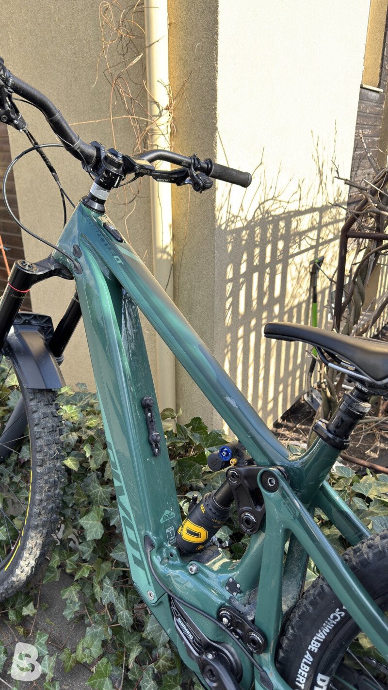 Pivot Shuttle LT GX 2024