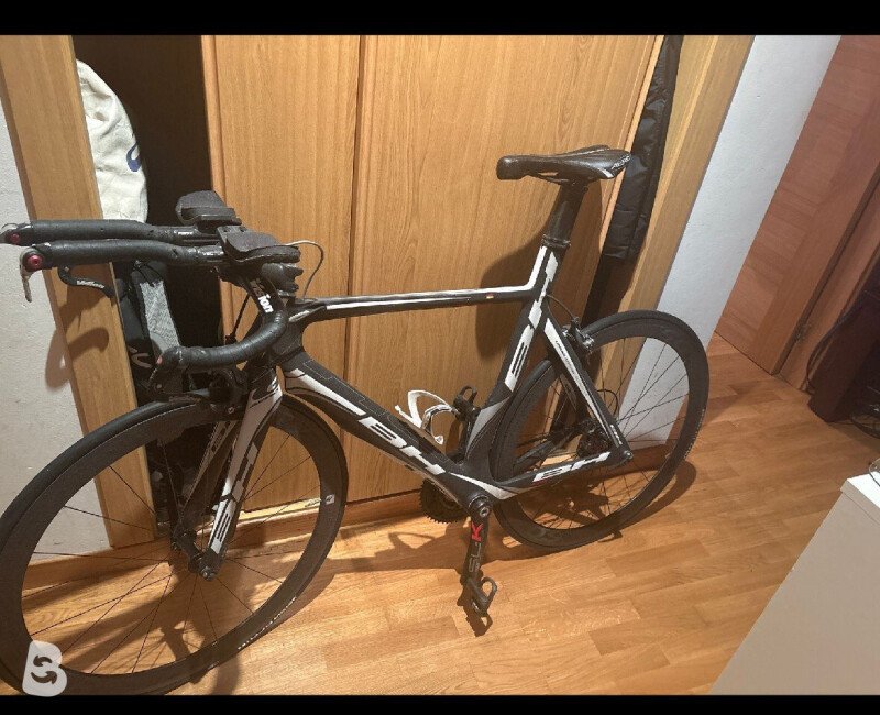 BH AEROLIGHT 2015