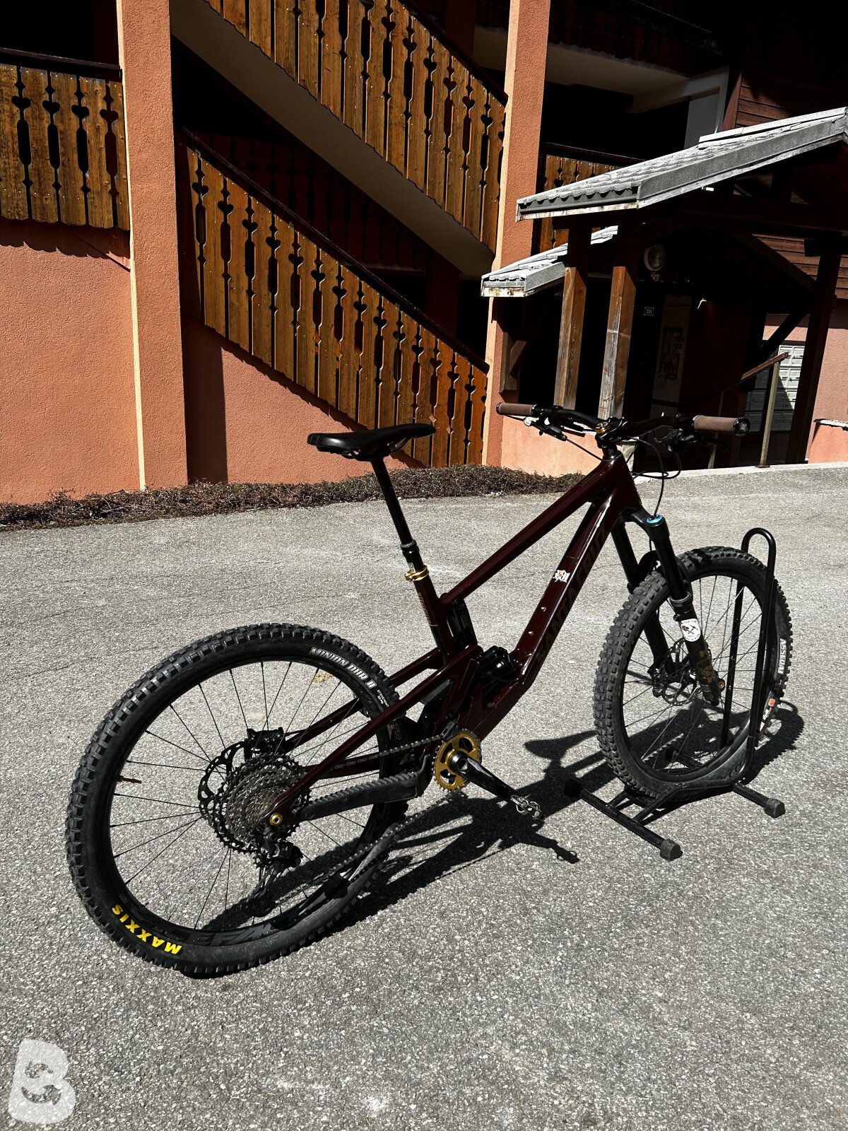 Santa Cruz Nomad XT 2021