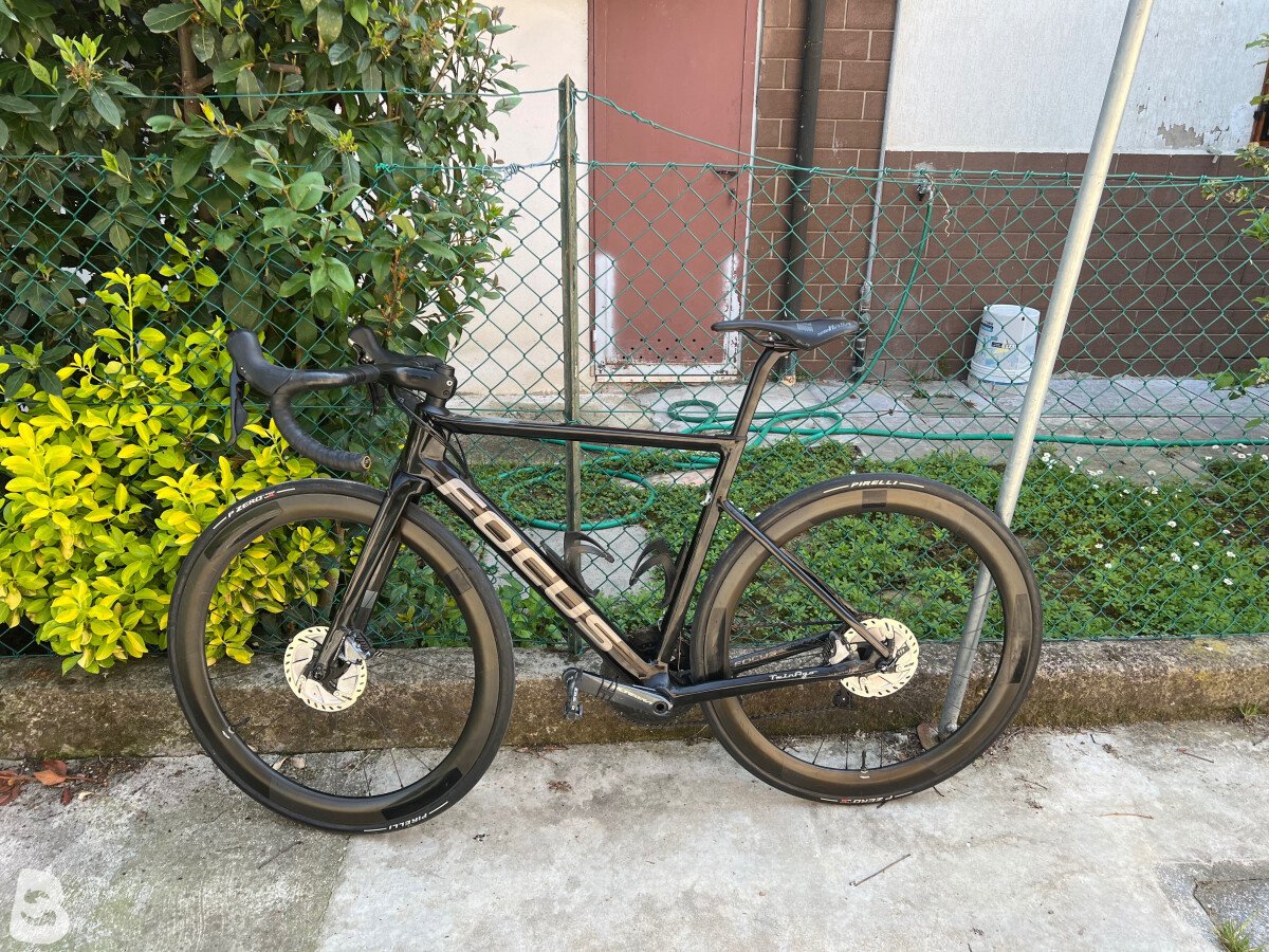 Focus IZALCO MAX DISC 8.8 2021