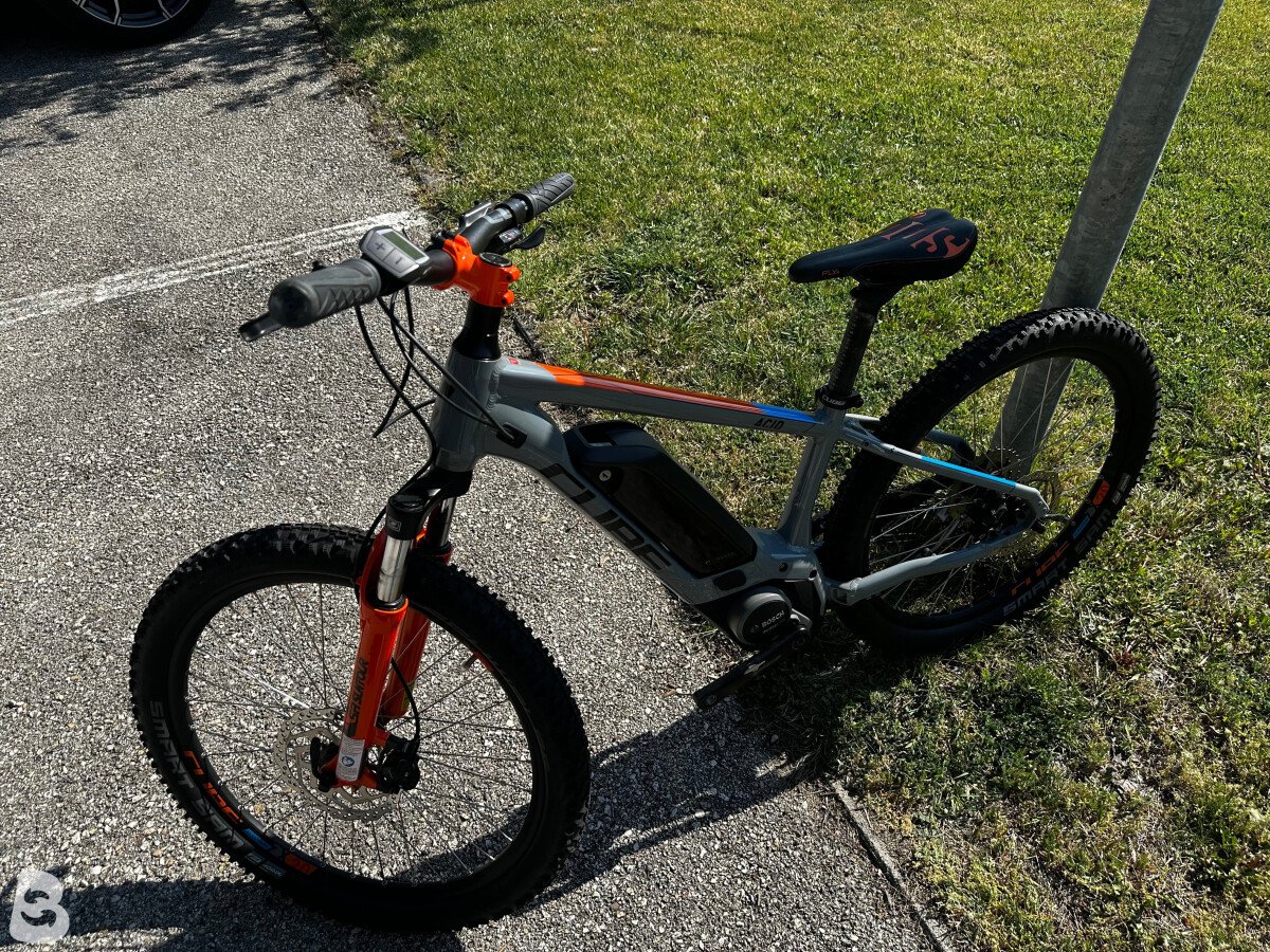 Cube Acid 240 Hybrid Rookie Pro 20" 2020