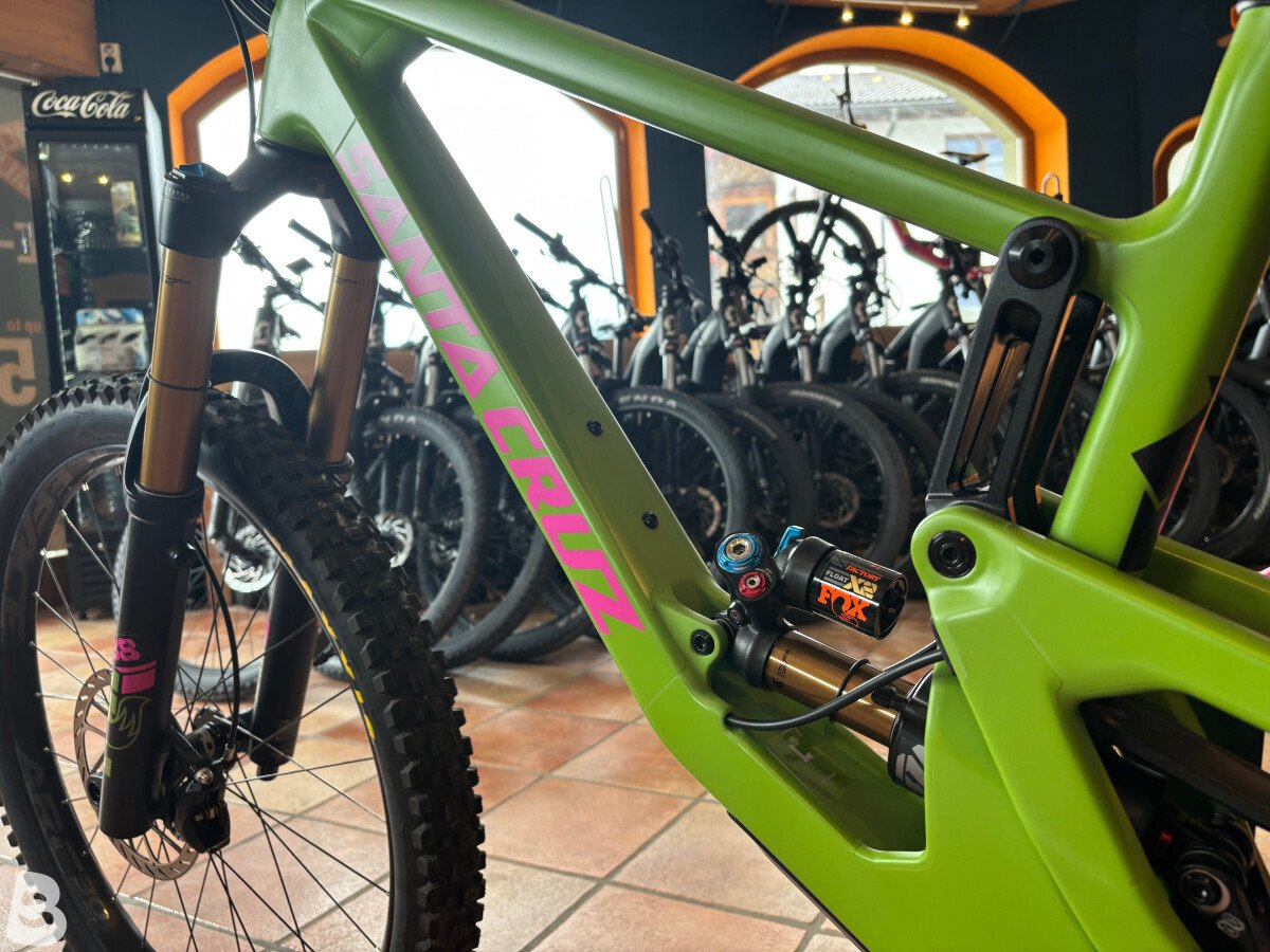 Santa Cruz Nomad X01 2021
