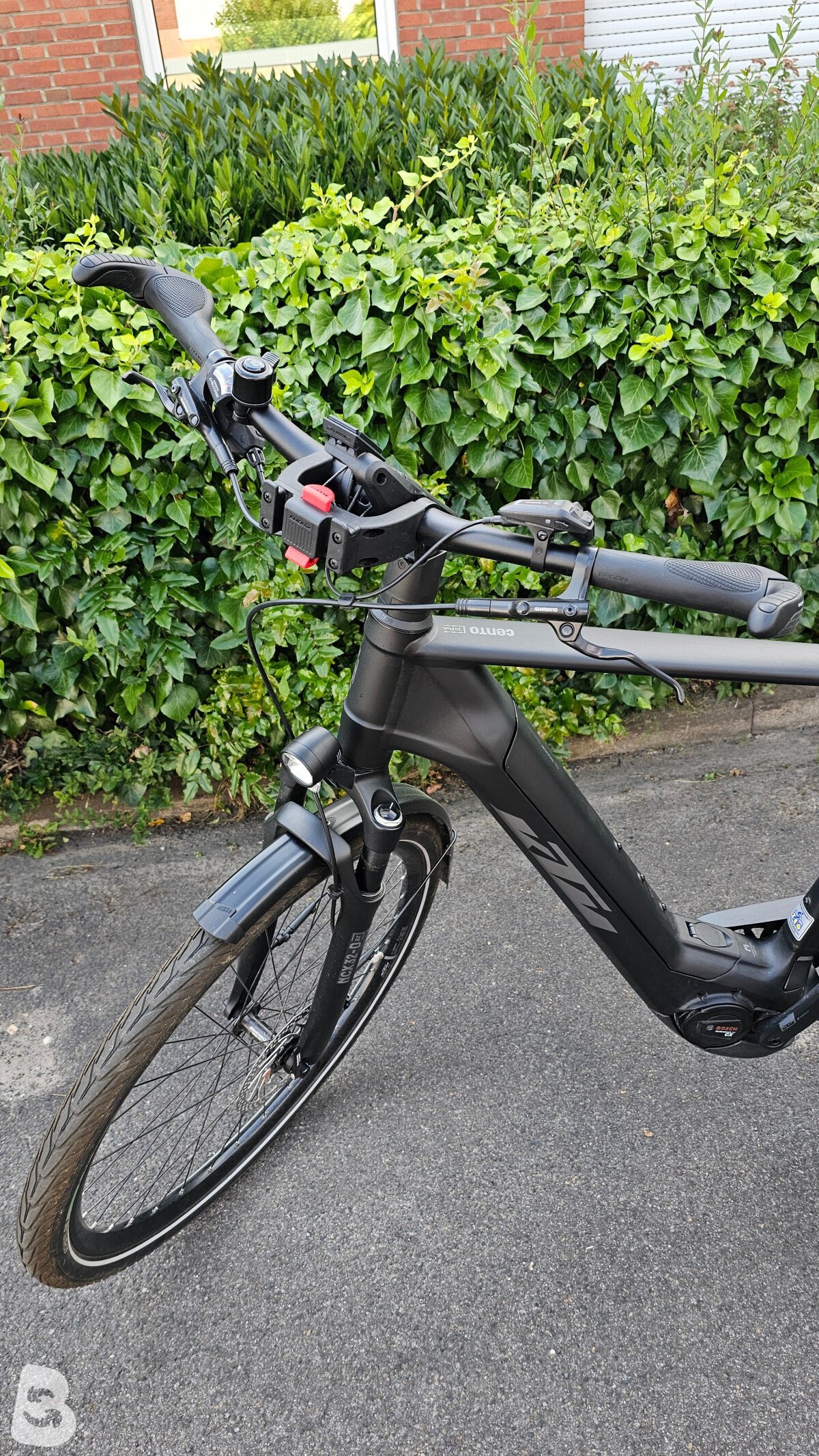 KTM cento Plus 2023