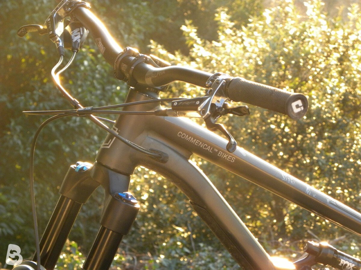 Commencal Clash 2025