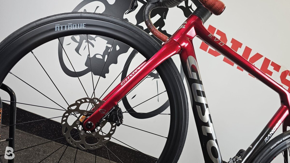 Gusto Ranger evo sport ultra disc 105 di2 2024