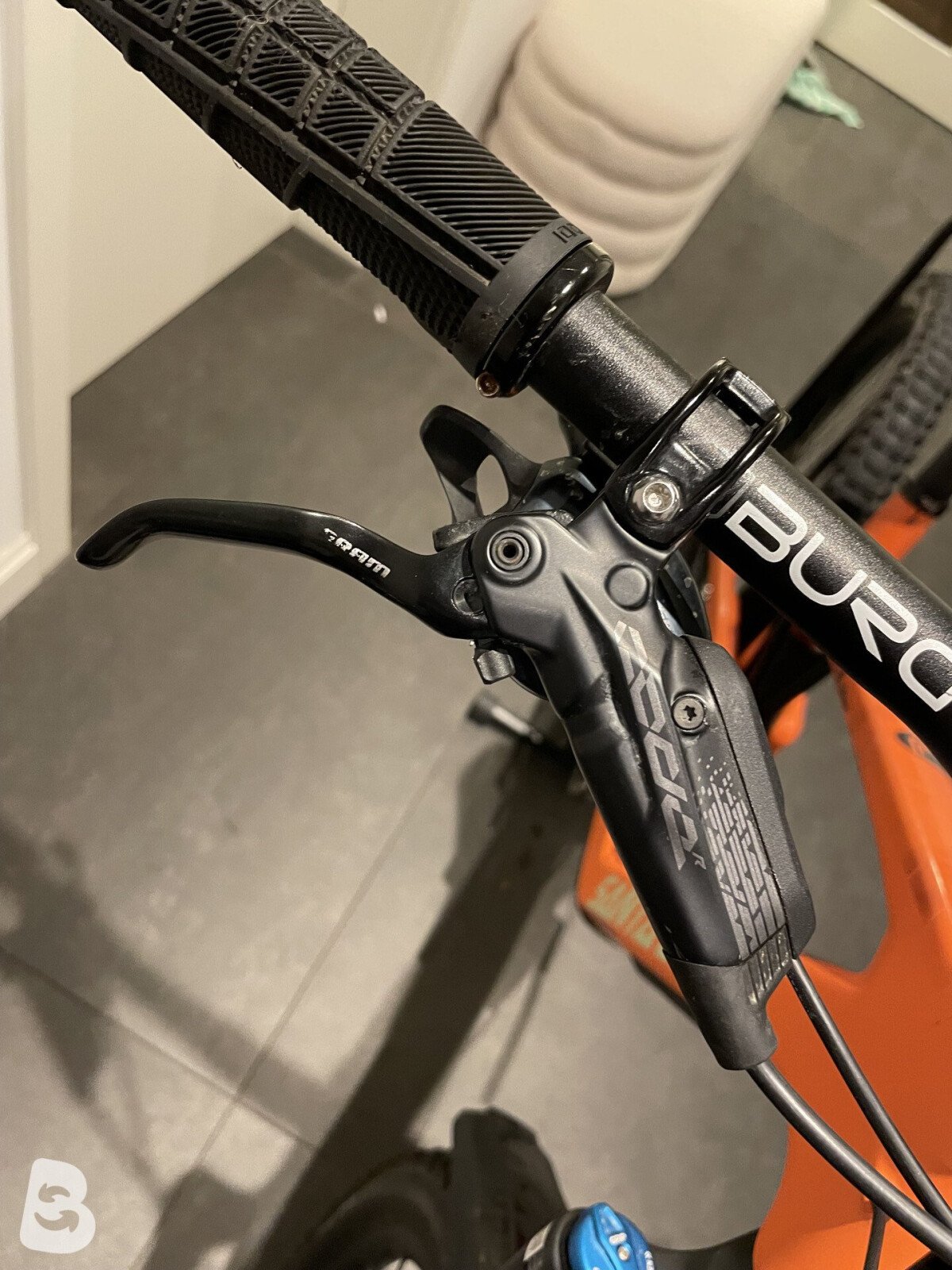 Santa Cruz Bronson Carbon L 2025