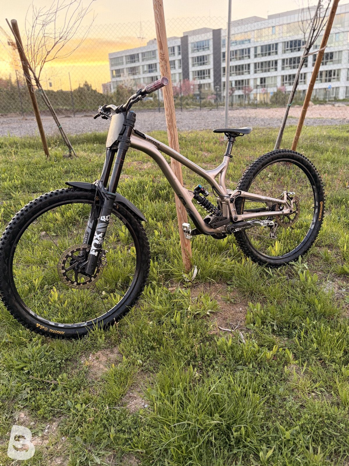 Commencal Supreme 2023