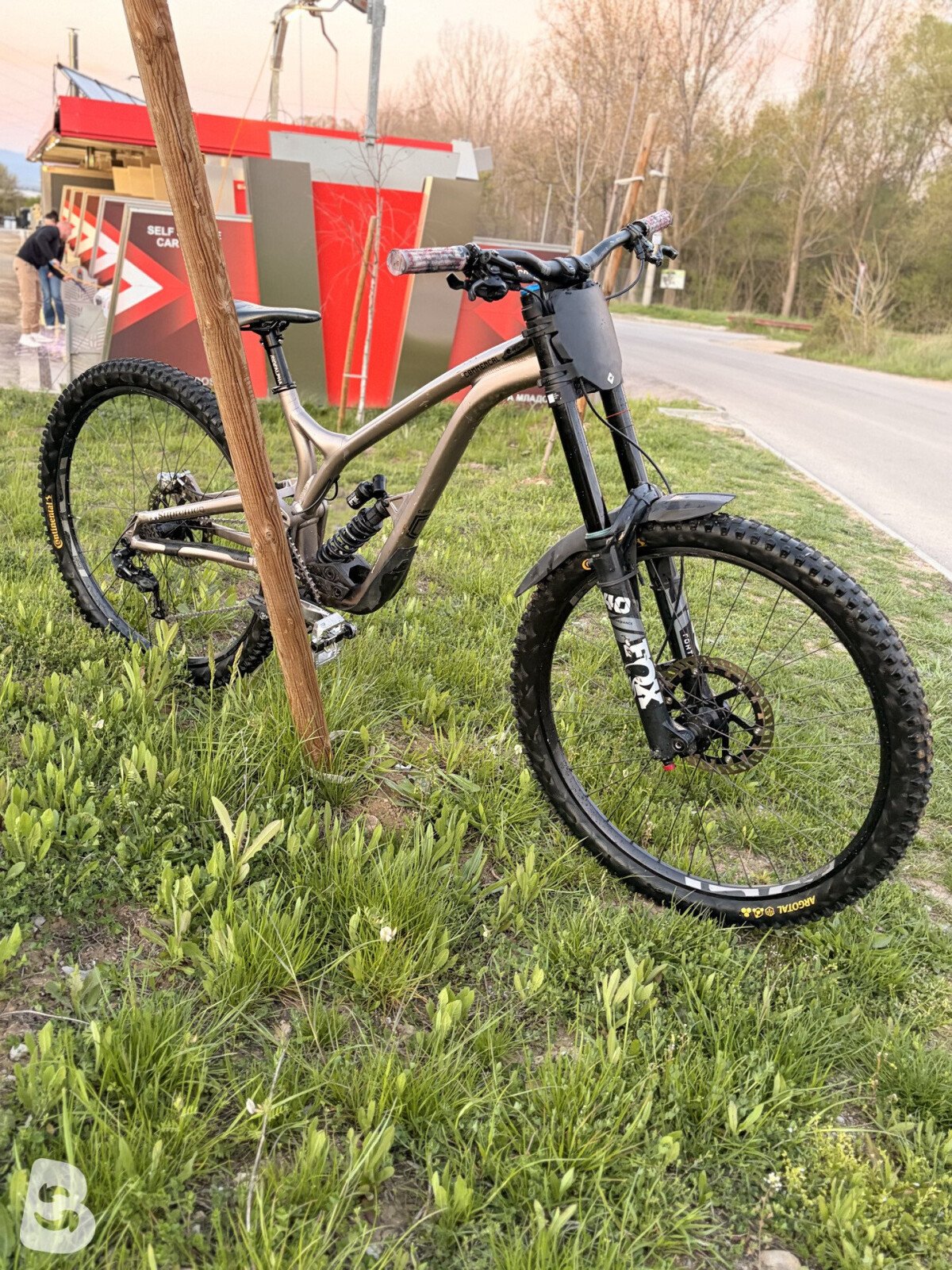 Commencal Supreme 2023