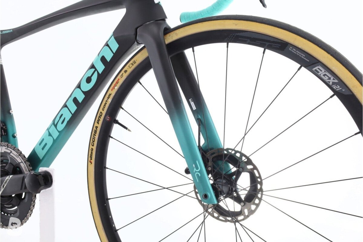 Bianchi Specialissima Di2 12V 2025
