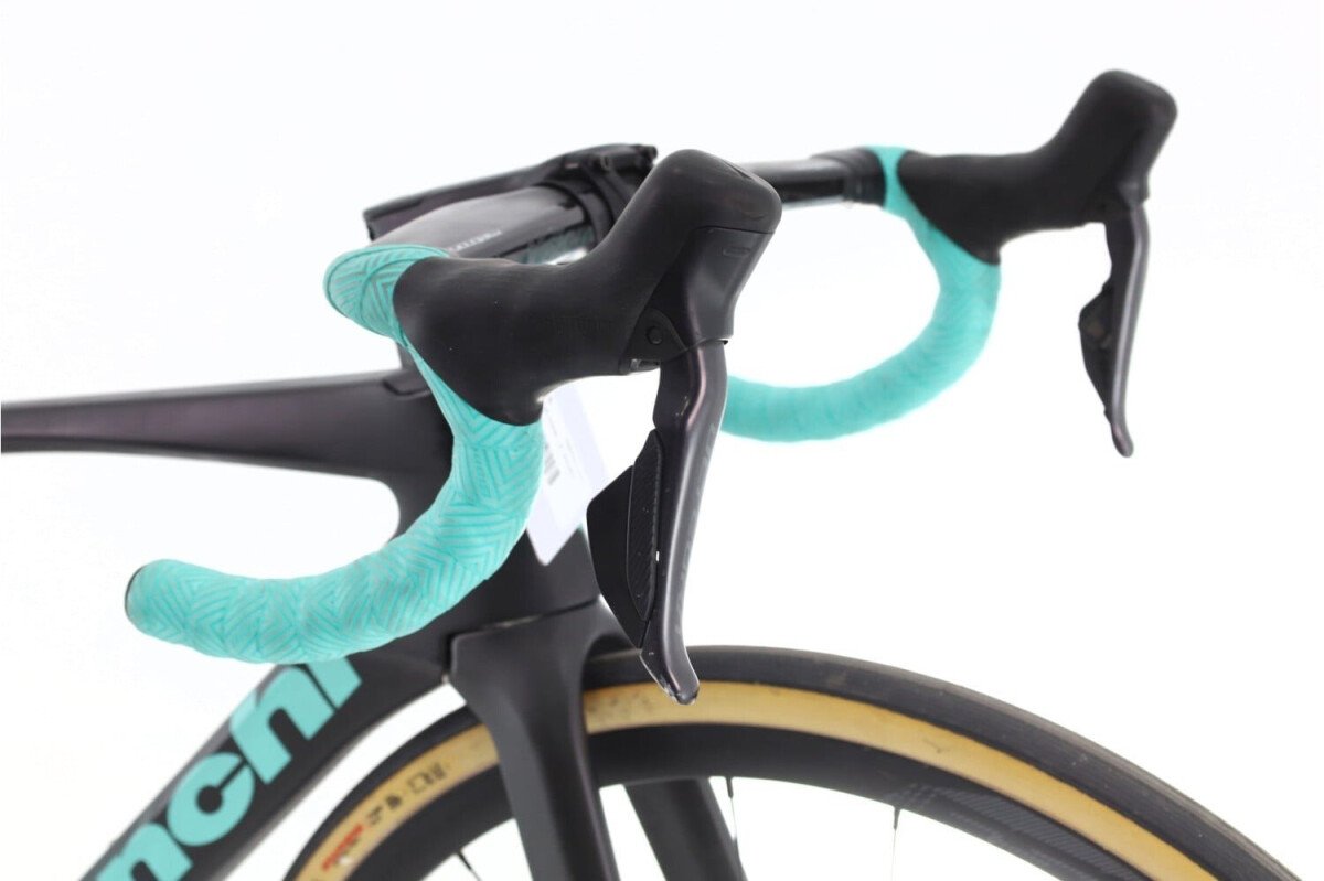 Bianchi Specialissima Di2 12V 2025