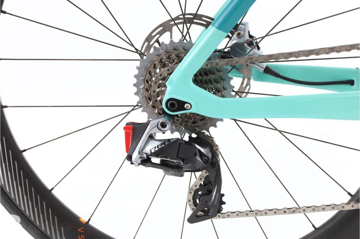 Bianchi Oltre XR4 AXS 12V 2025