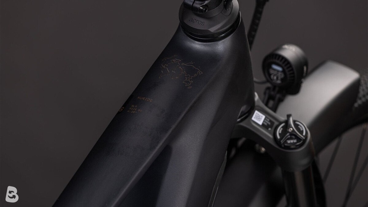 Cube Nuride Hybrid SLX 800 black´n´gold 2026