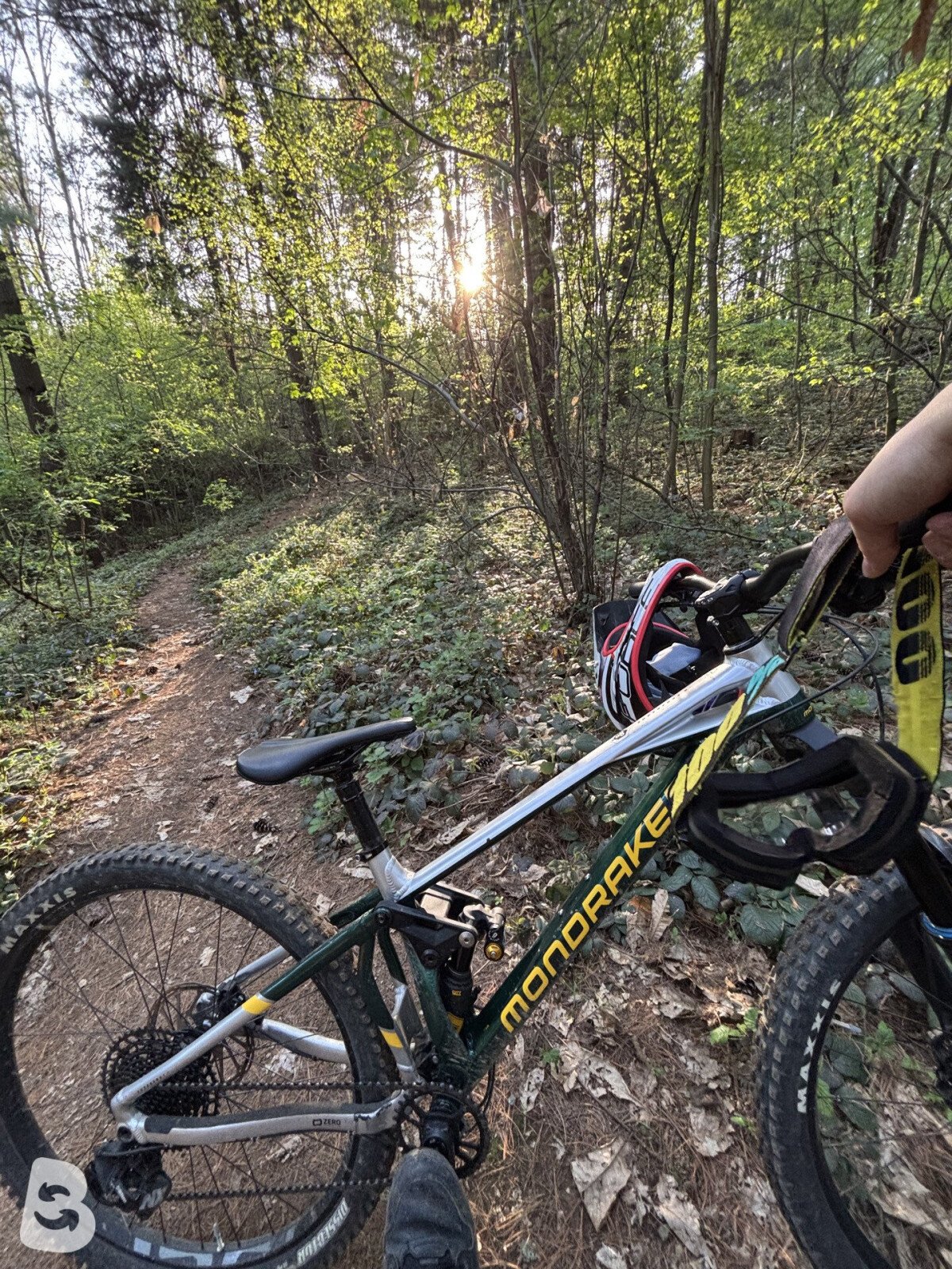 Mondraker Superfoxy R 2024