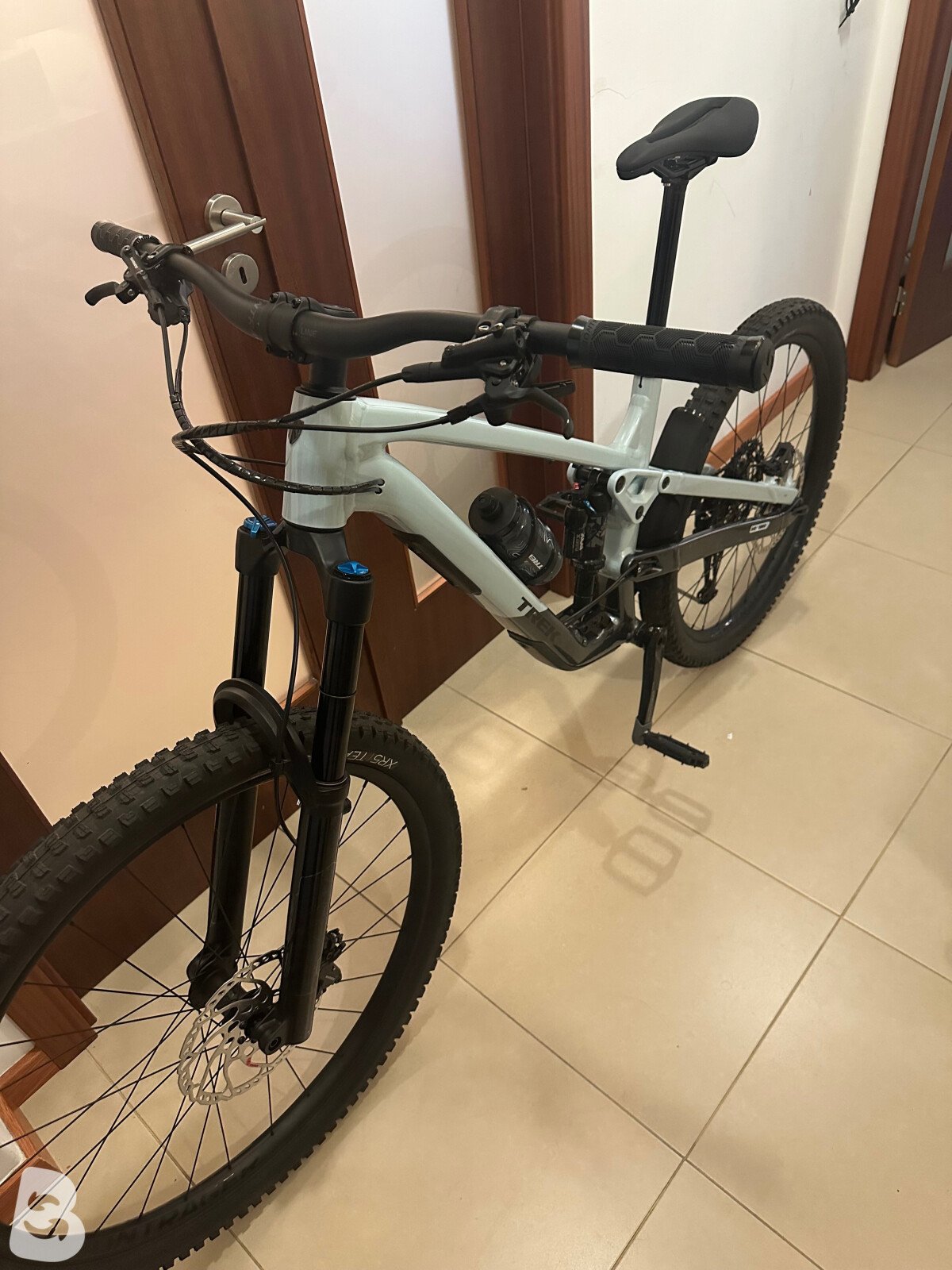 Trek Slash 8 2025