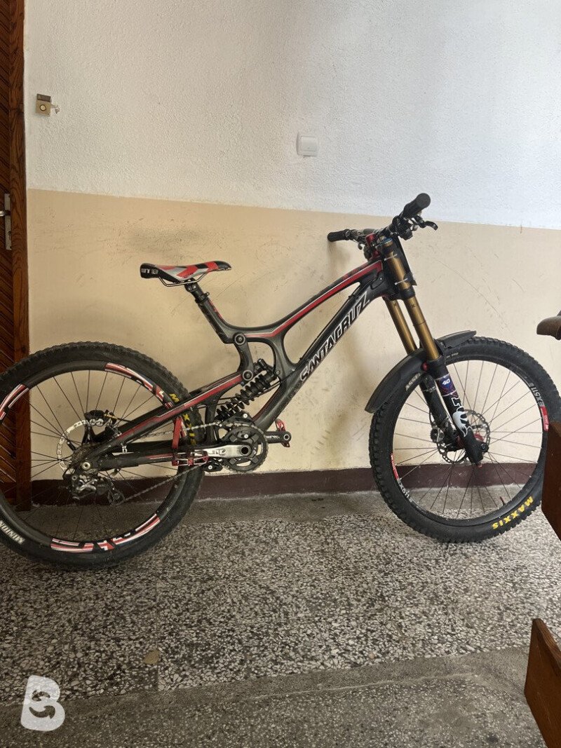Santa Cruz V10 2015