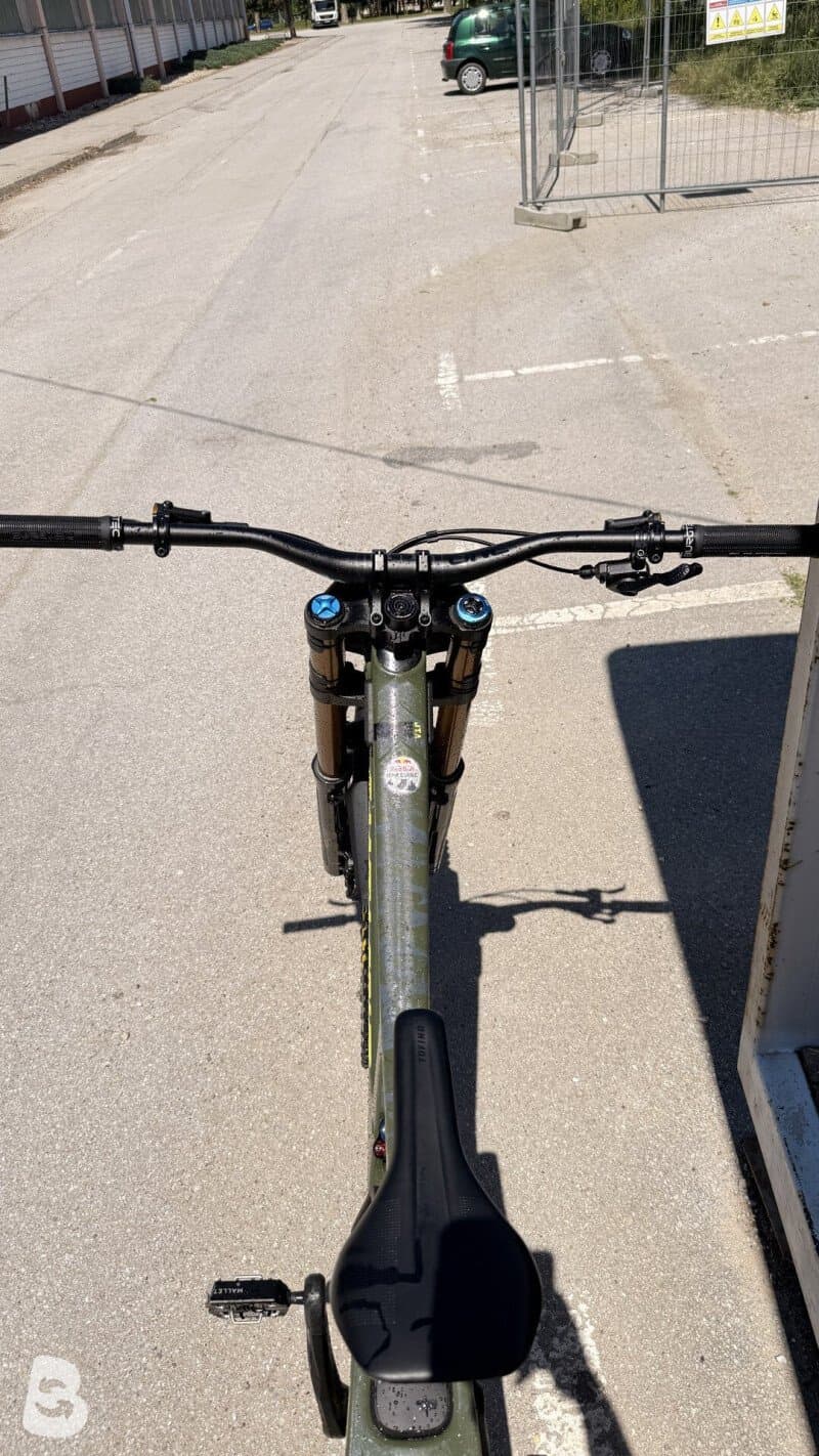 Santa Cruz V10 S MX Carbon 2025