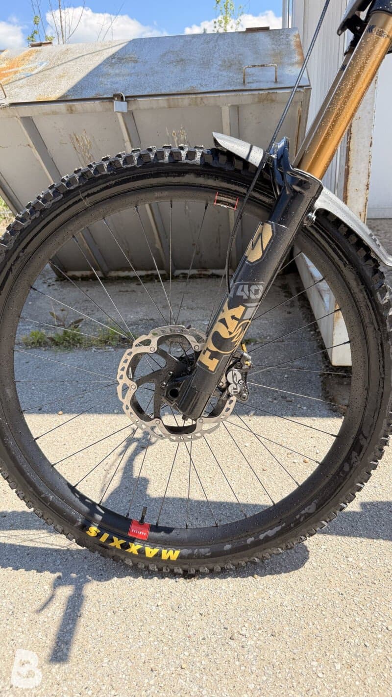 Santa Cruz V10 S MX Carbon 2025