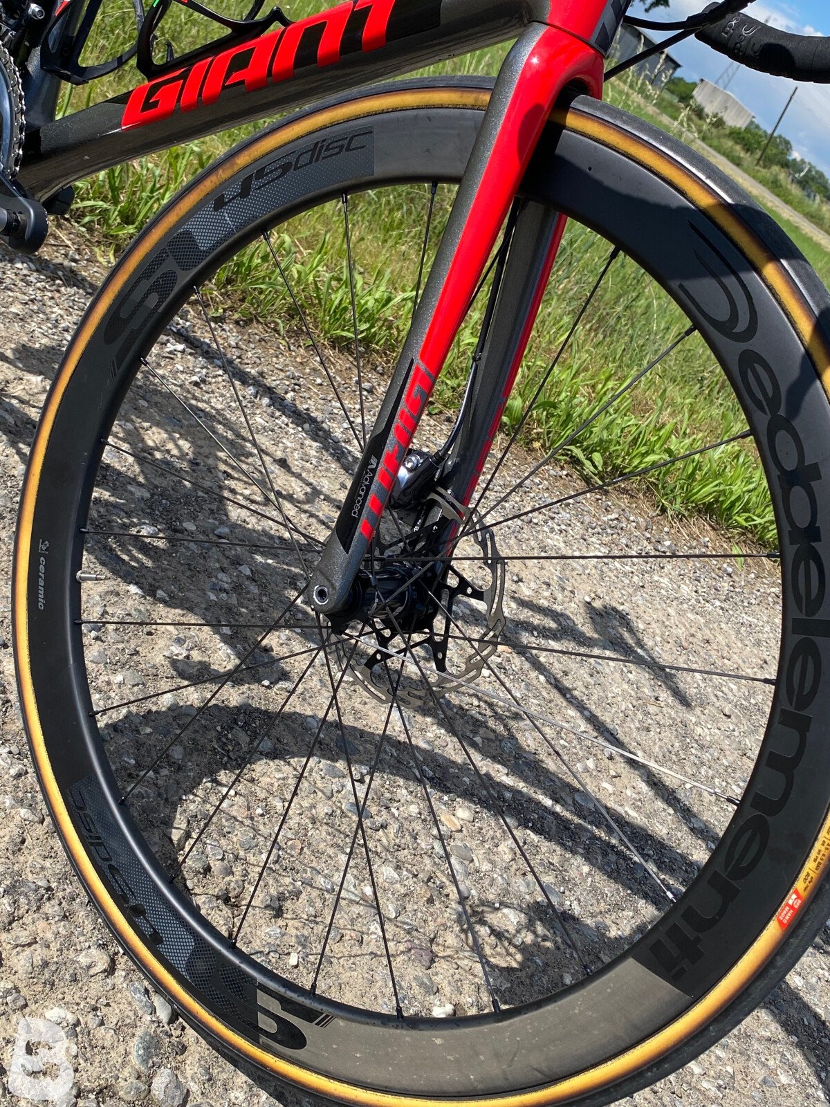 Giant TCR Advanced 1 Disc KOM 2019