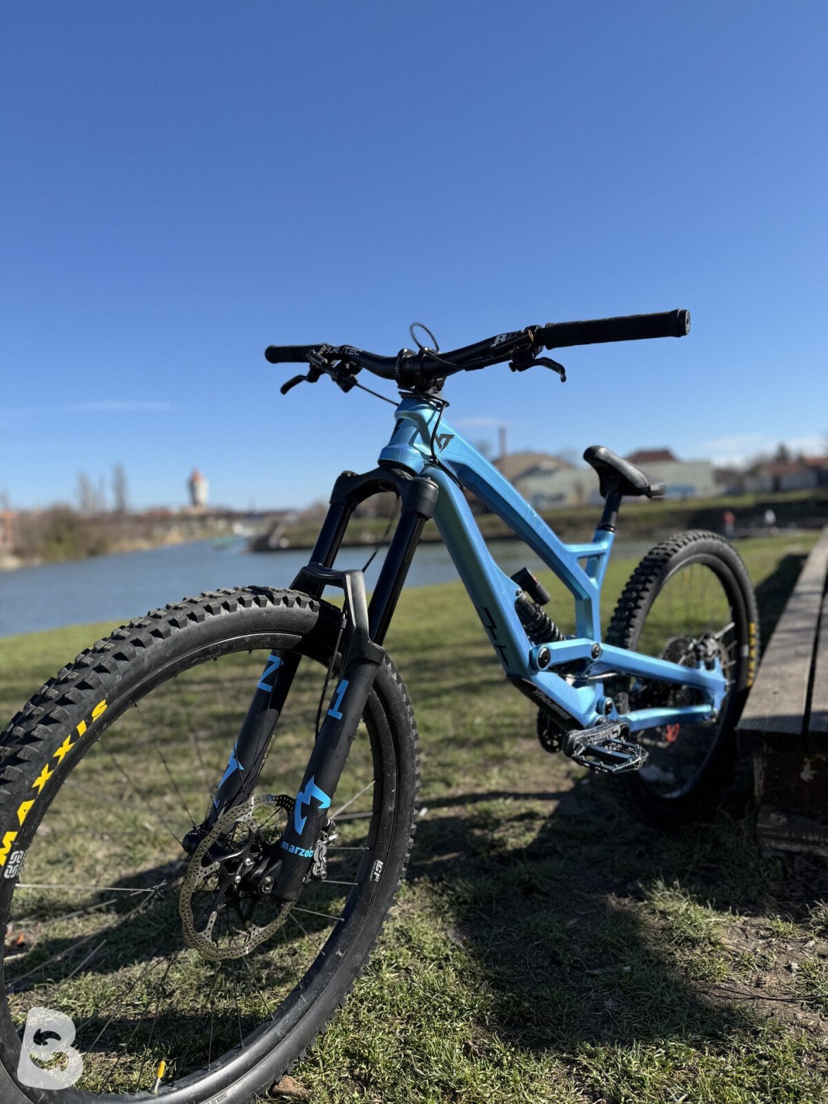 YT Industries Tues CF Pro Race Mob 2017