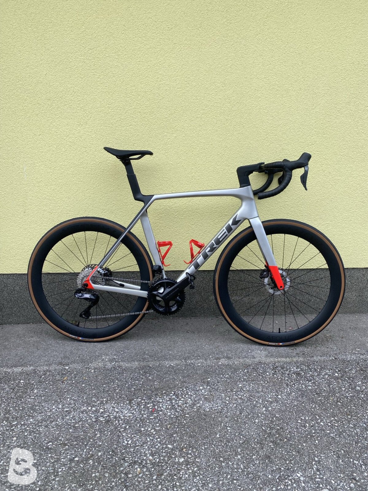 Trek MADONE SL7 GEN8 SILVER 2024