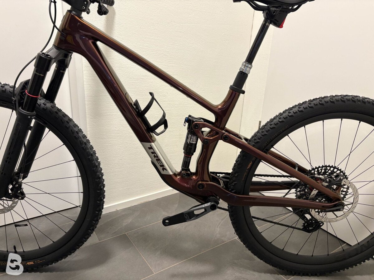 Trek Top Fuel 9.9 X0 AXS Gen 4 2025