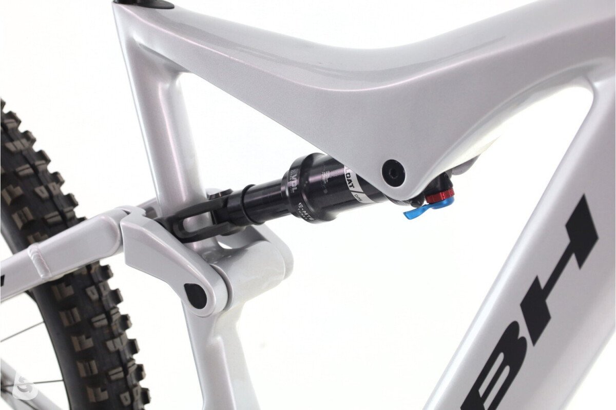 BH AtomX 9.0 XT 2025