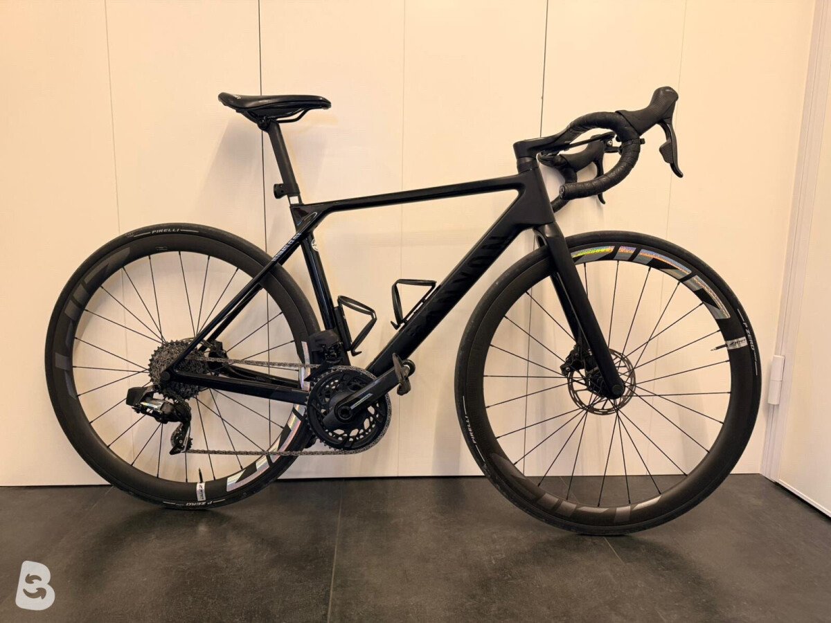 Canyon Ultimate CF SLX 8 Force AXS 2023
