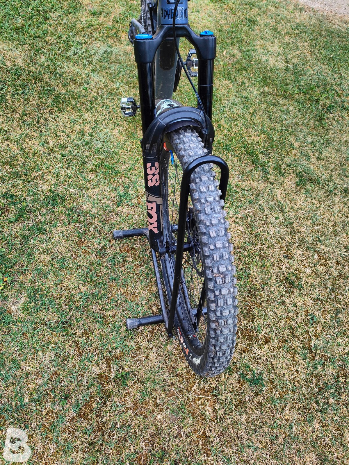 Santa Cruz Megatower XT Coil Carbon 2022