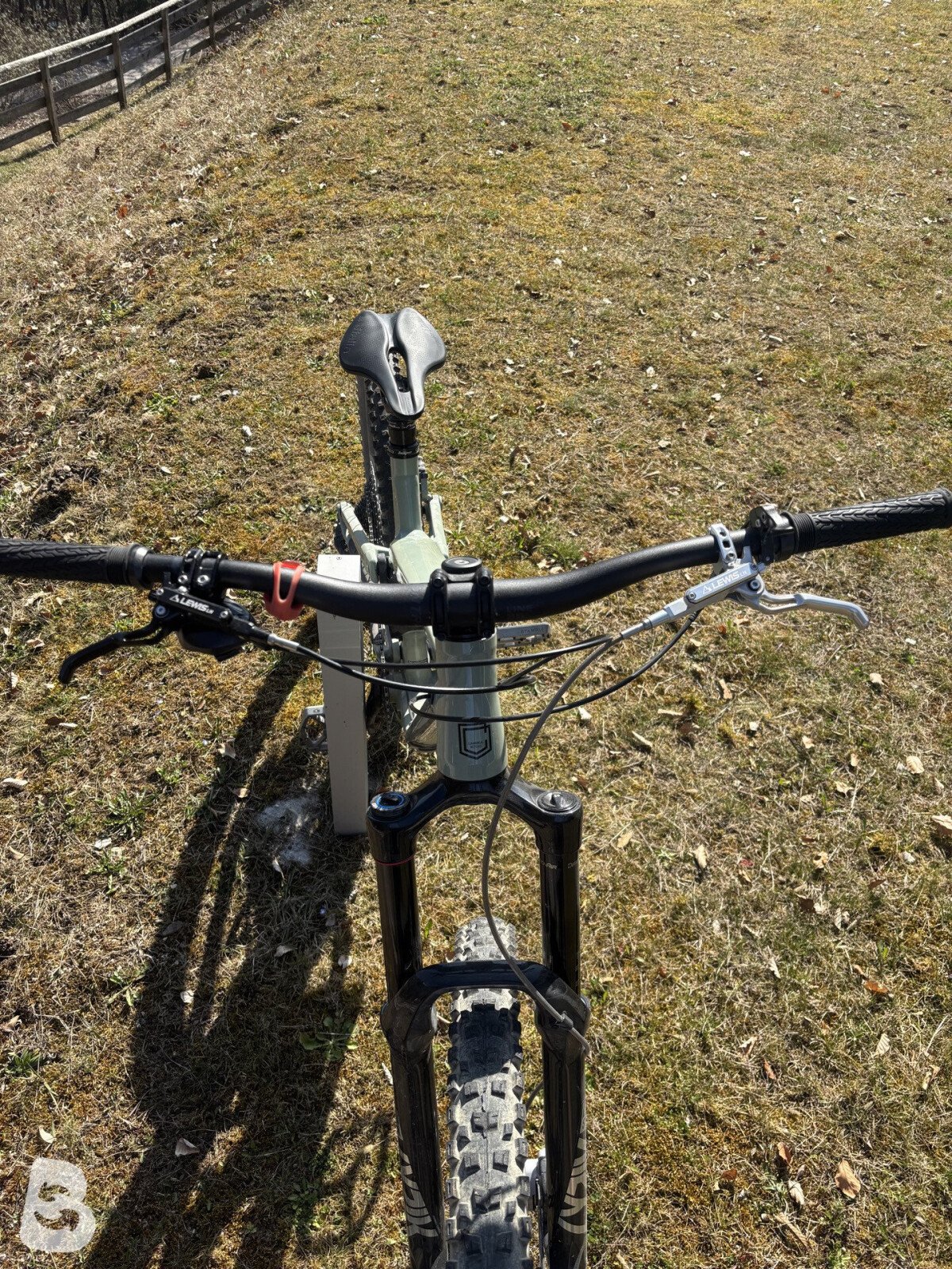 Commencal Meta AM V4.2 Race 2021
