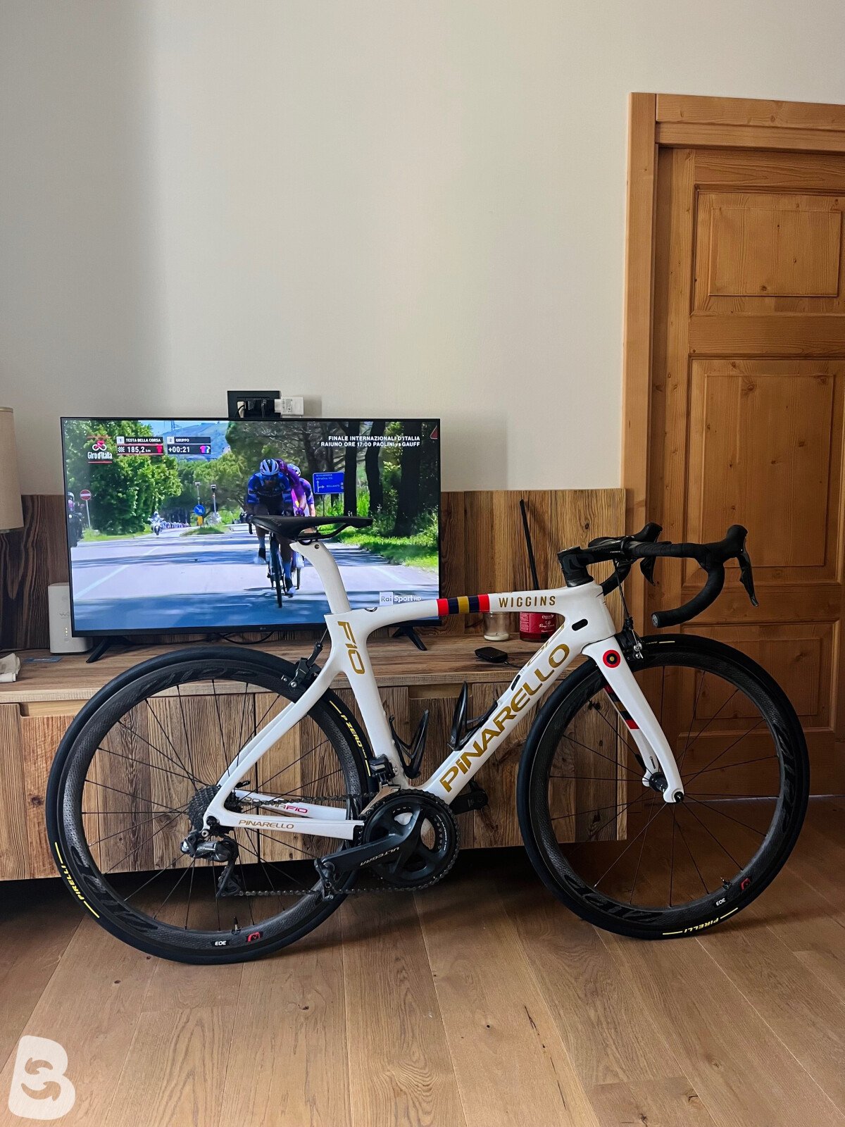 Pinarello Dogma F10 Ultegra Di2 Bike 2019