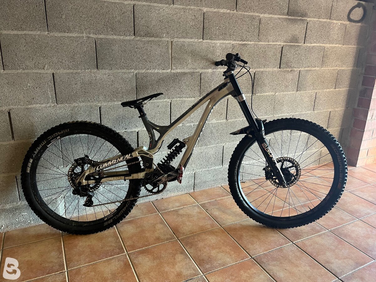 Commencal Supreme DH V4 2021
