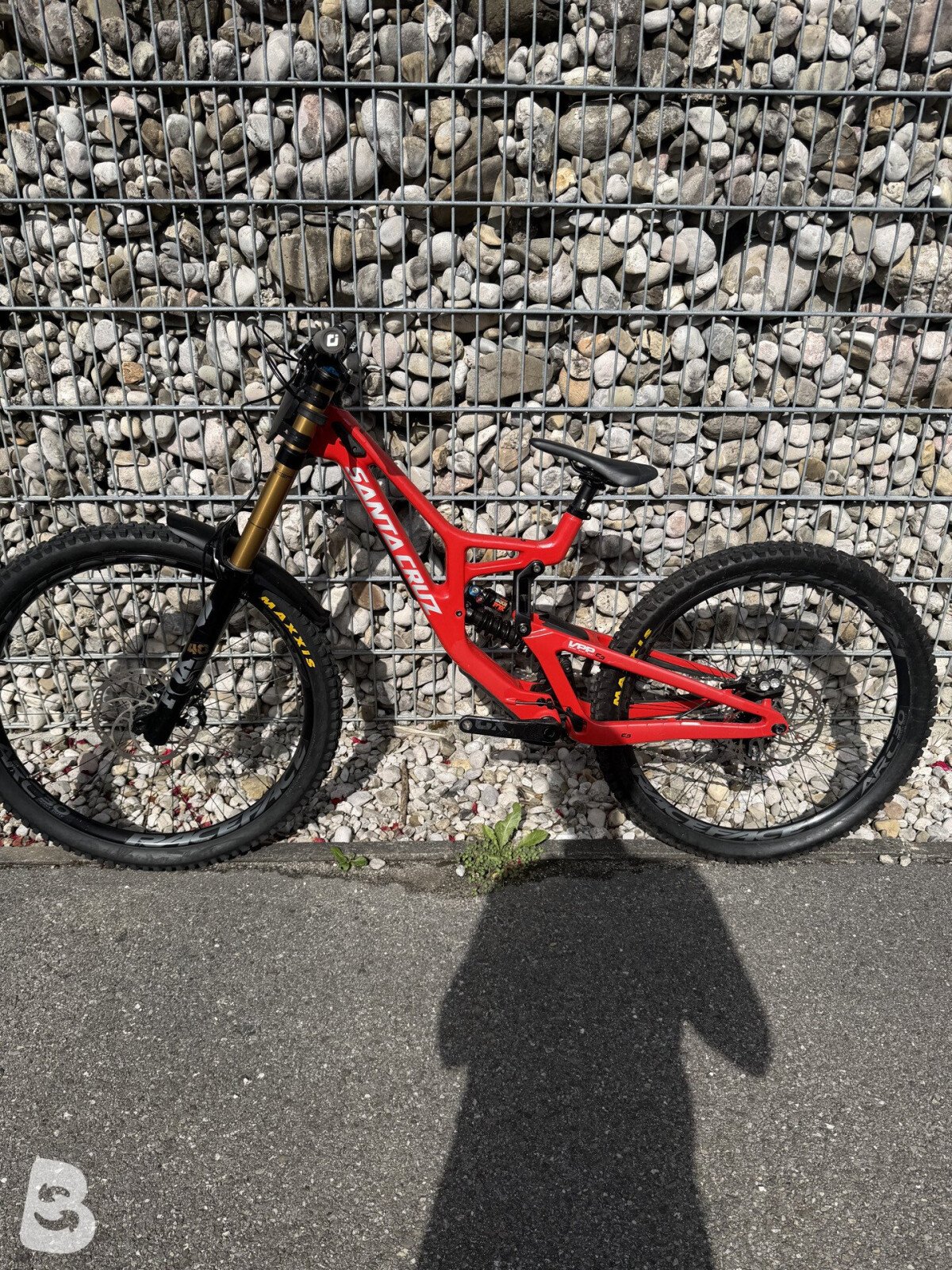 Santa Cruz V10 S Carbon 2025