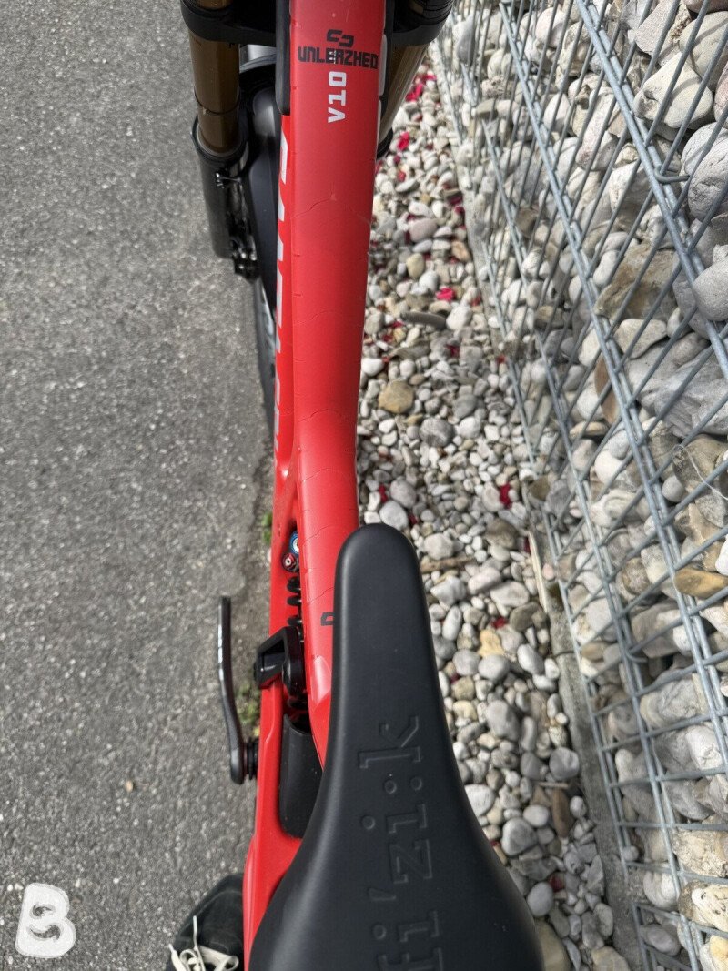 Santa Cruz V10 S Carbon 2025
