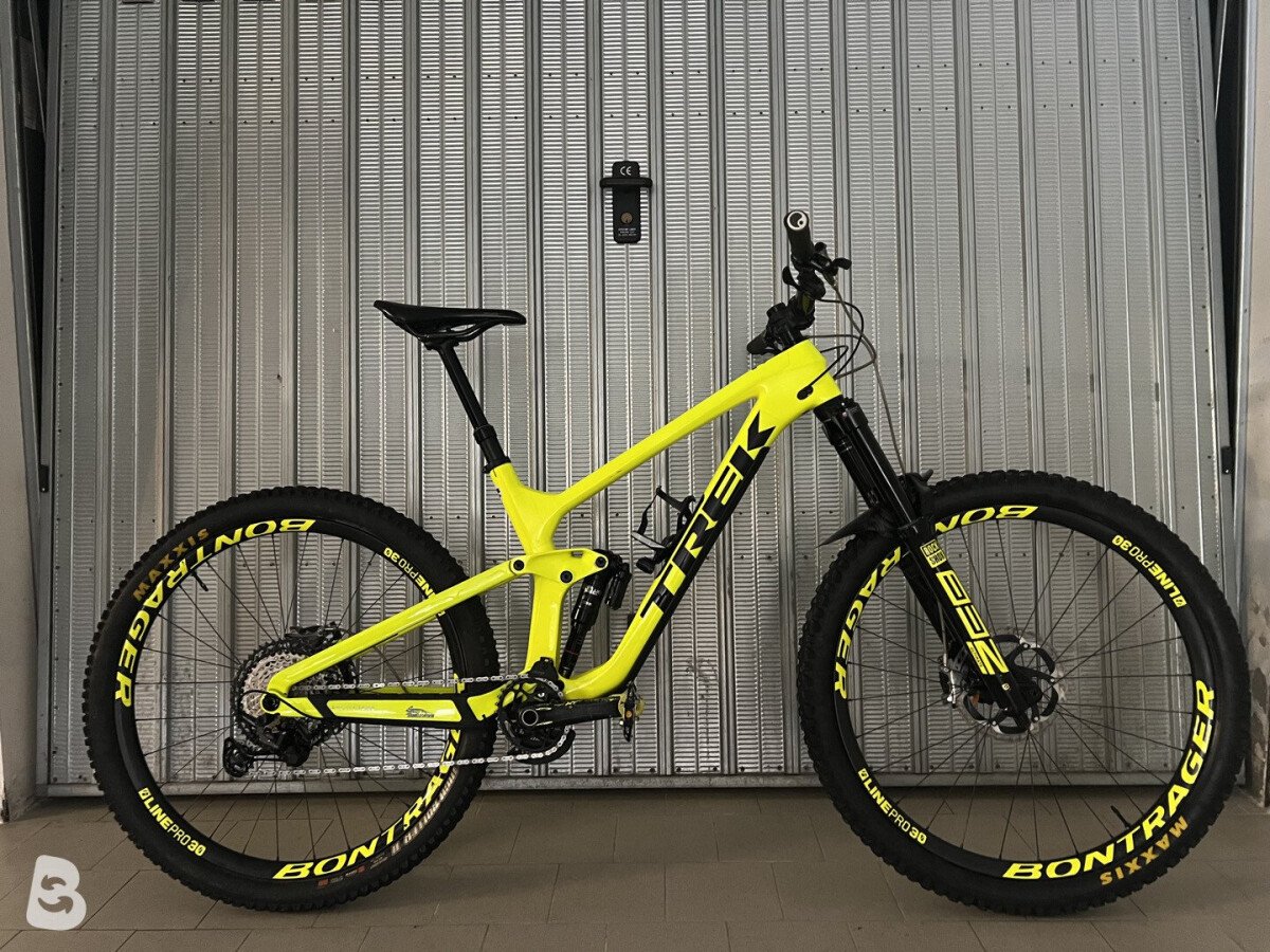 Trek Slash 9.8 XT 2021