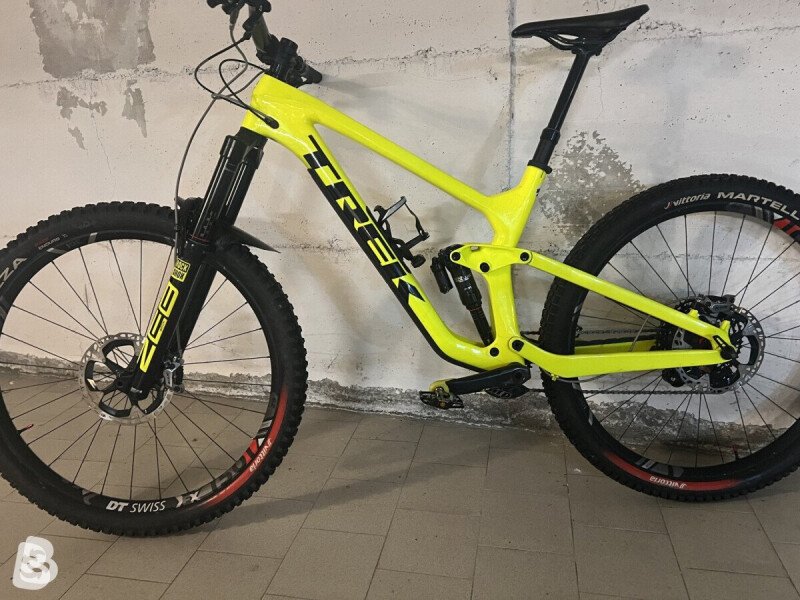 Trek Slash 9.8 XT 2021