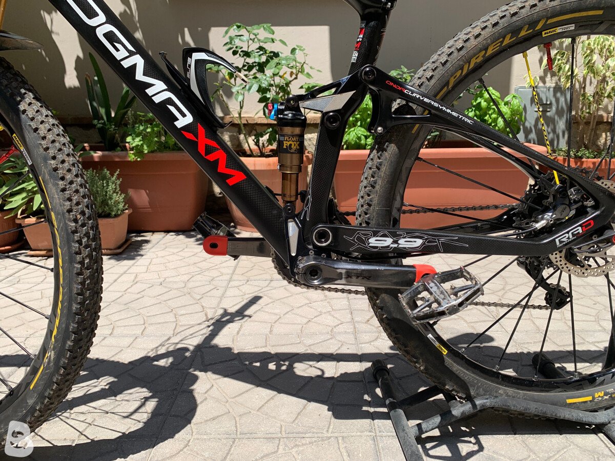 Pinarello Dogma xm 9.9 2015