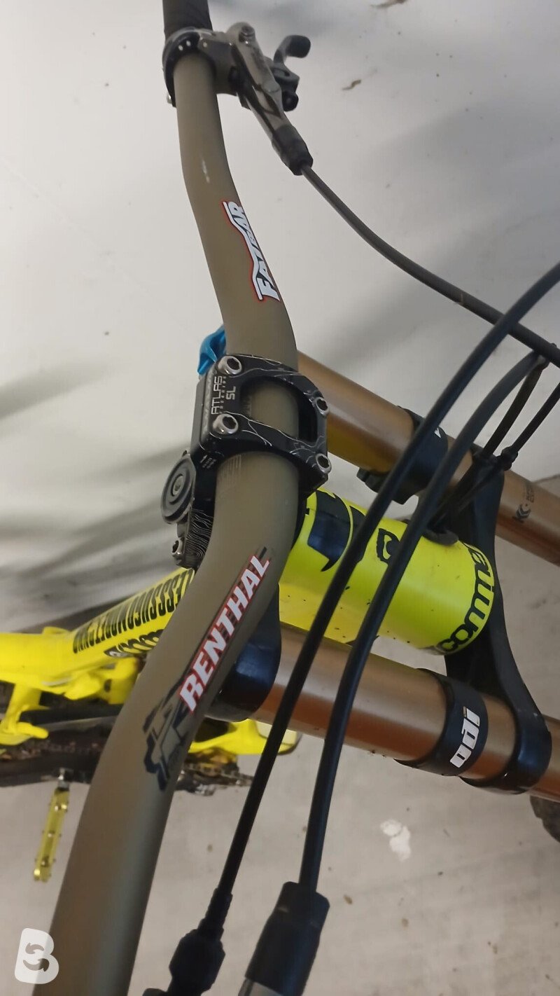 Commencal SUPREME DH V3 2014