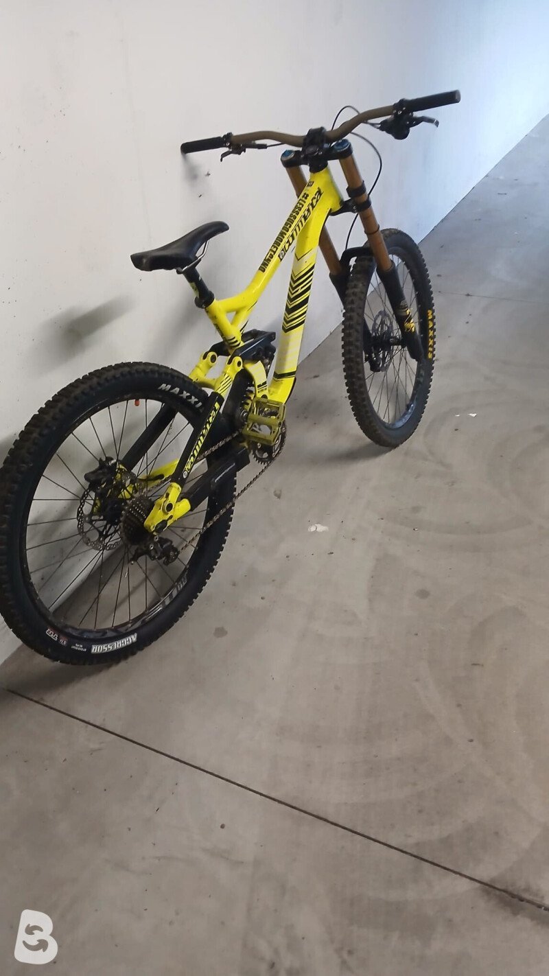 Commencal SUPREME DH V3 2014
