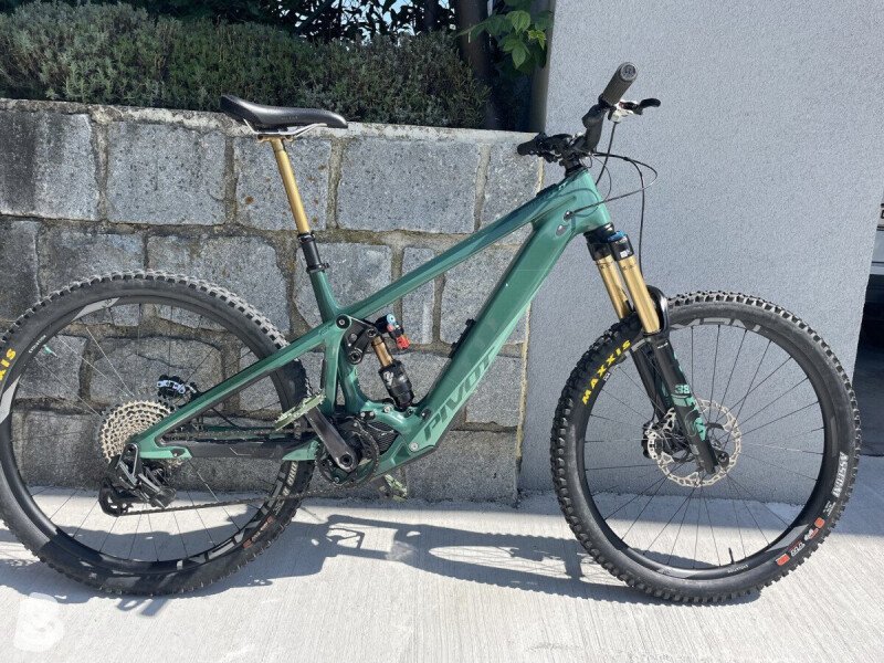 Pivot Shuttle LT 2024