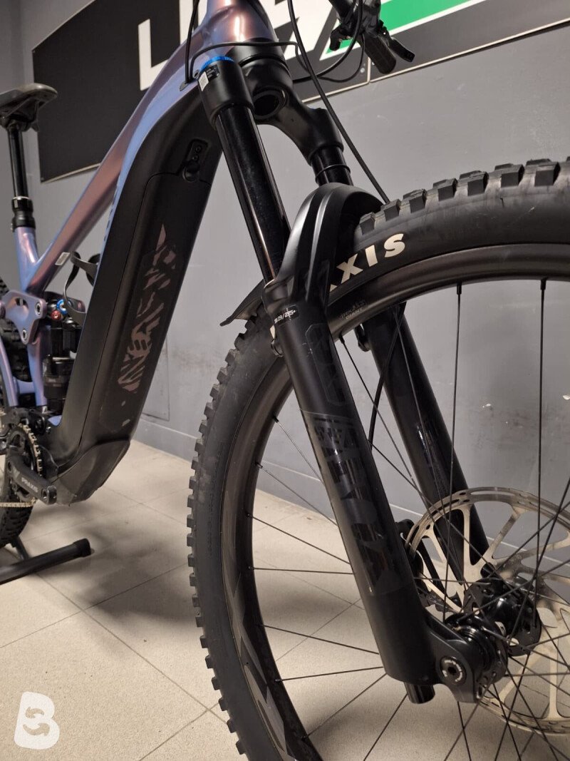 Giant Reign E + 1 2023