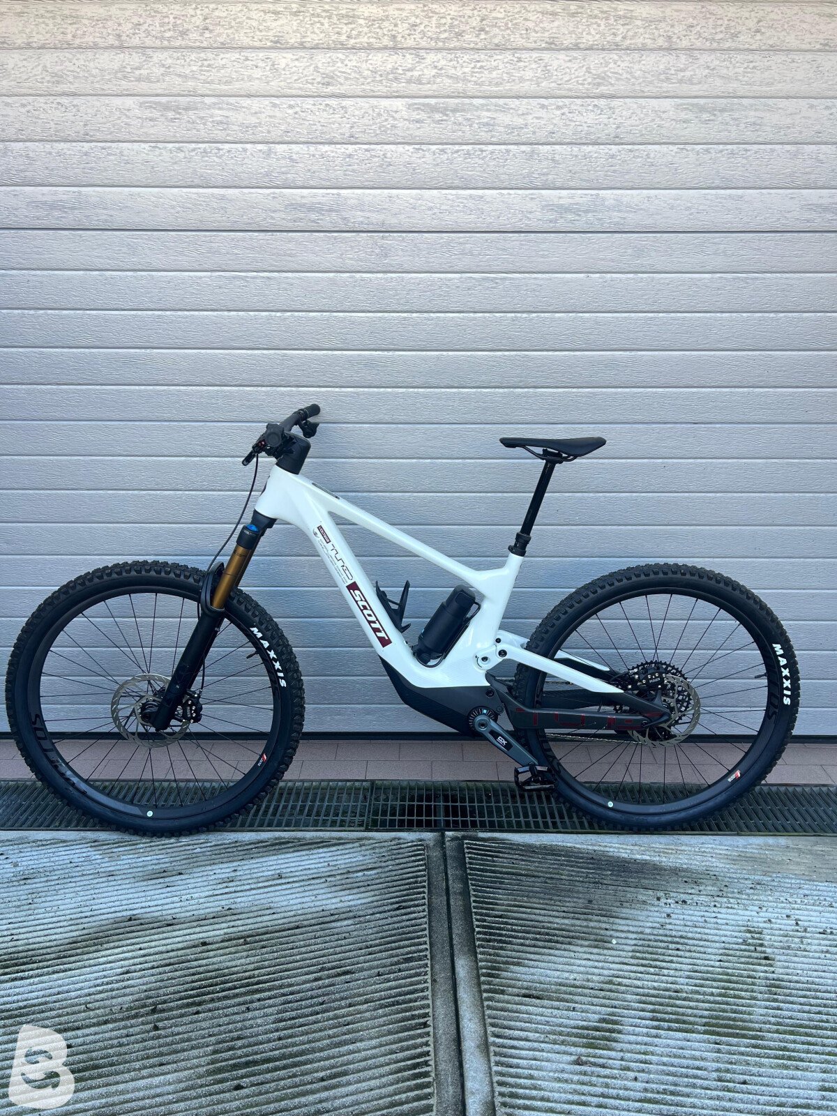Scott VOLTAGE 900 TUNED 2025