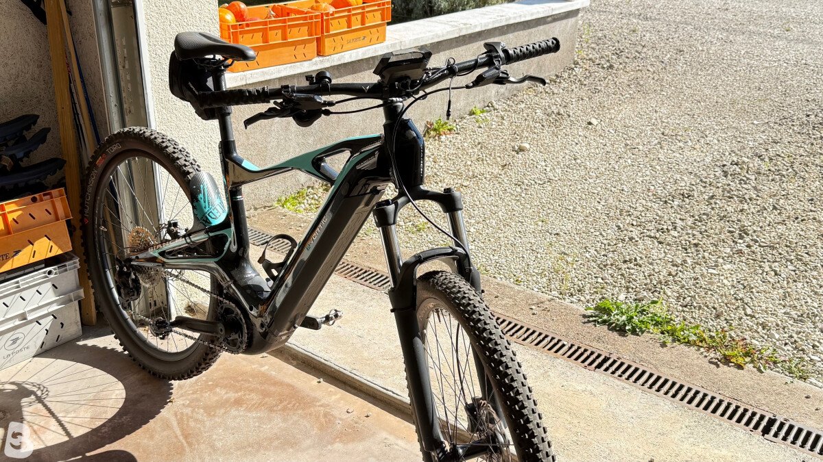Bianchi E-vertic x type L 2023