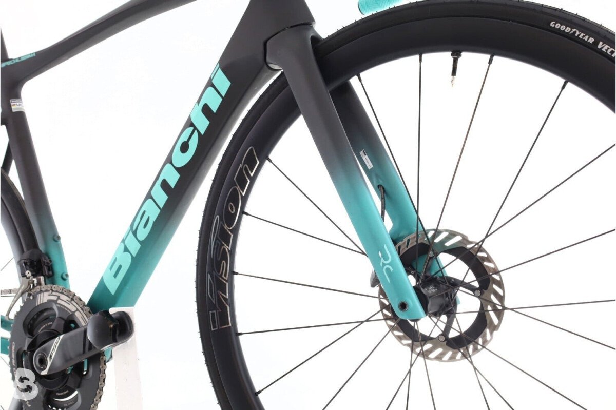 Bianchi Specialissima RC Di2 12V 2025