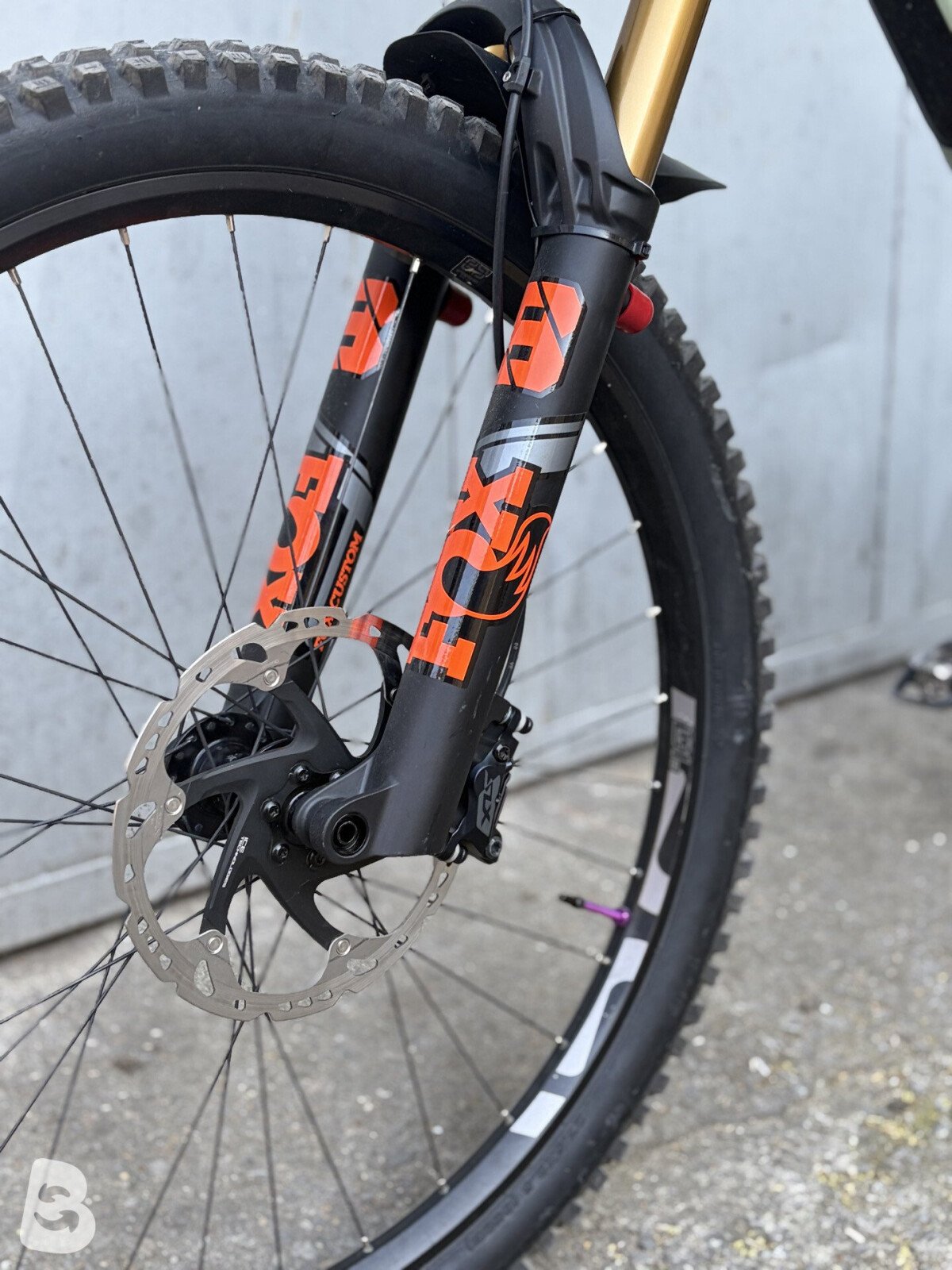 Commencal Clash Essential 2021