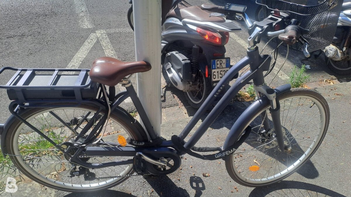 ELOPS 900 E High Frame Electric City Bike 2022